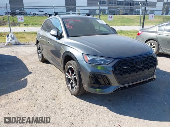 ✅ 2025 Audi Q5 S line Premium Plus • VIN: WA1EAAFY0S2025875 • Lot: 43396060. Wystawiony na IAAI z przebiegiem 34 020 mil. Bezpłatny archiwum sprzedaży aukcyjnych z USA i szczegółowy raport historii pojazdu na DreamBid. Zdjęcie 1.