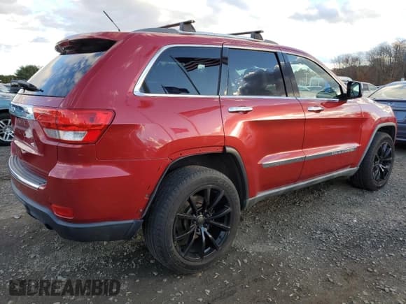 ✅ 2011 Jeep Grand Cherokee Overland • VIN: 1J4RR6GT7BC541784 • Lot: 90932835. Listed on Copart with 125,575 mi. Free auction sales archive from the USA and detailed vehicle history report at DreamBid. Image 3.
