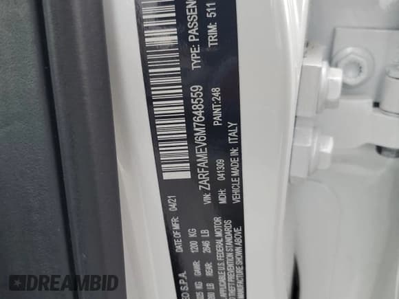 ✅ 2021 Alfa Romeo Giulia Quadrifoglio • VIN: ZARFAMEV6M7648559 • Lot: 60472794. Wystawiony na Copart z przebiegiem 22 622 mil. Bezpłatny archiwum sprzedaży aukcyjnych z USA i szczegółowy raport historii pojazdu na DreamBid. Zdjęcie 12.