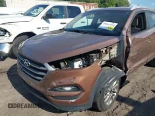 2017 Hyundai Tucson SE with VIN KM8J3CA4XHU312289, listed as a IAAI auction lot 43047544 with 81,260 mi miles and . Bid and sale history available at DreamBid. Image 6.