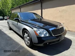 ✅ 2009 Maybach 62 • VIN: WDBVG78JX9A002609 • Lot: 63187445. Wystawiony na Copart z przebiegiem 113 692 mil. Bezpłatny archiwum sprzedaży aukcyjnych z USA i szczegółowy raport historii pojazdu na DreamBid. Zdjęcie 1.