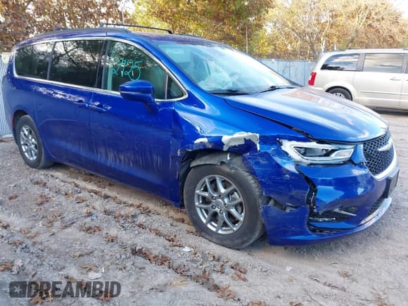 ✅ 2021 Chrysler Pacifica Touring • VIN: 2C4RC1FG1MR502455 • Lot: 43582725. Wystawiony na IAAI z przebiegiem 54 732 mil. Bezpłatny archiwum sprzedaży aukcyjnych z USA i szczegółowy raport historii pojazdu na DreamBid. Zdjęcie 1.