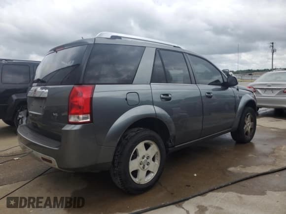 ✅ 2006 Saturn VUE • VIN: 5GZCZ534X6S840247 • Lot: 61170325. Wystawiony na Copart z przebiegiem 206 838 mil. Bezpłatny archiwum sprzedaży aukcyjnych z USA i szczegółowy raport historii pojazdu na DreamBid. Zdjęcie 3.