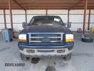 ✅ 2000 Ford Excursion Limited • VIN: 1FMNU43S4YEA01595 • Lot: 43726290. Wystawiony na IAAI z przebiegiem 262 828 mil. Bezpłatny archiwum sprzedaży aukcyjnych z USA i szczegółowy raport historii pojazdu na DreamBid. Zdjęcie 6.