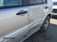 ✅ 2003 Mercedes-Benz M 350 • VIN: 4JGAB57E83A430494 • Lot: 41991978. Wystawiony na IAAI z przebiegiem 143 724 mil. Bezpłatny archiwum sprzedaży aukcyjnych z USA i szczegółowy raport historii pojazdu na DreamBid. Zdjęcie 11.