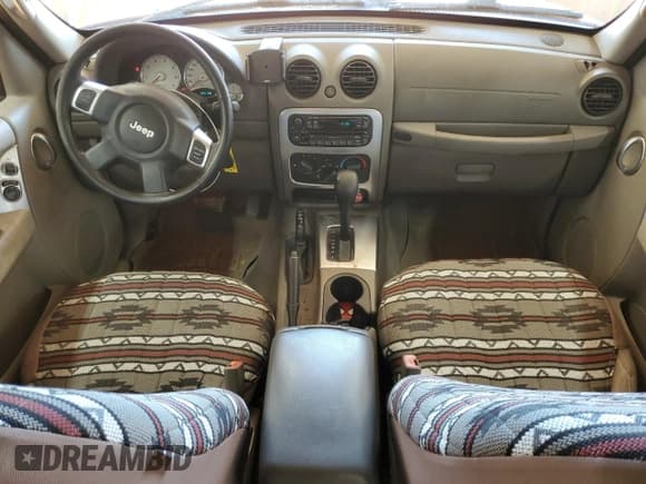 ✅ 2004 Jeep Liberty Limited • VIN: 1J4GL58K84W163923 • Лот: 71300305. Опубликован ранее на Copart с пробегом 225 106 миль. Бесплатный доступ к архиву аукционных продаж из США и подробный отчёт об истории автомобиля на DreamBid. Изображение 8.