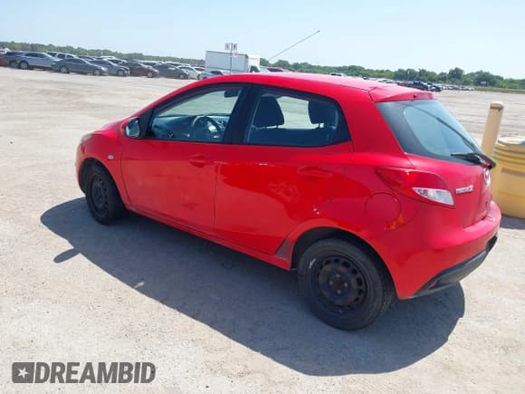 ✅ 2013 Mazda 2 Sport • VIN: JM1DE1KY4D0170847 • Lot: 42717433. Wystawiony na IAAI z przebiegiem 157 247 mil. Bezpłatny archiwum sprzedaży aukcyjnych z USA i szczegółowy raport historii pojazdu na DreamBid. Zdjęcie 3.