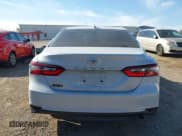 ✅ 2022 Toyota Camry LE • VIN: 4T1R11BK7NU052911 • Лот: 43304895. Опубликован ранее на IAAI с пробегом 42 147 миль. Бесплатный доступ к архиву аукционных продаж из США и подробный отчёт об истории автомобиля на DreamBid. Изображение 17.