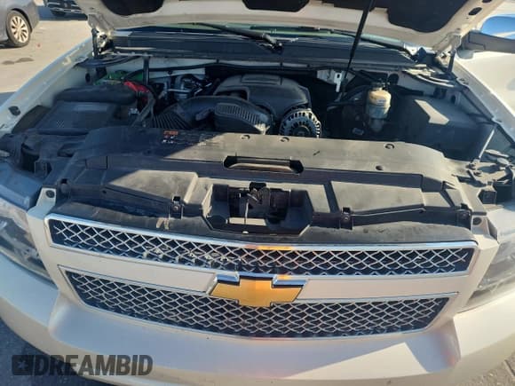 ✅ 2013 Chevrolet Tahoe LTZ • VIN: 1GNSCCE06DR345018 • Lot: 86178385. Listed on Copart with 201,689 mi. Free auction sales archive from the USA and detailed vehicle history report at DreamBid. Image 12.