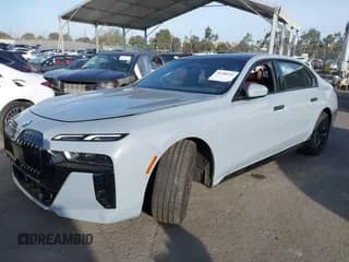 ✅ 2023 BMW 7 Series 760i xDrive • VIN: WBA33EJ05PCN09605 • Лот: 40788911. Опубликован ранее на IAAI с пробегом 22 796 миль. Бесплатный доступ к архиву аукционных продаж из США и подробный отчёт об истории автомобиля на DreamBid. Изображение 2.