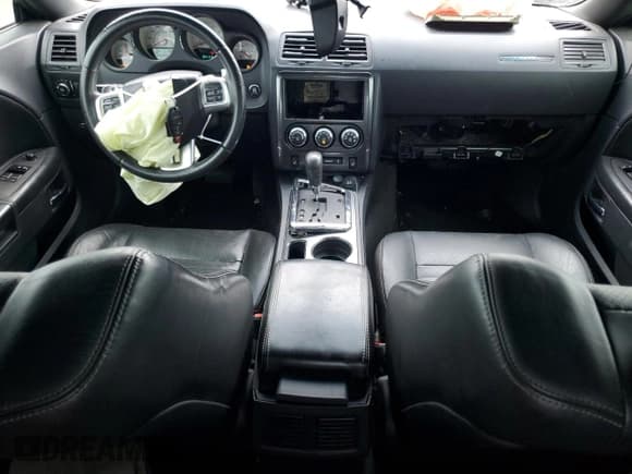 ✅ 2012 Dodge Challenger SXT Plus • VIN: 2C3CDYAG0CH206841 • Lot: 63456774. Wystawiony na Copart z przebiegiem 162 889 mil. Bezpłatny archiwum sprzedaży aukcyjnych z USA i szczegółowy raport historii pojazdu na DreamBid. Zdjęcie 8.