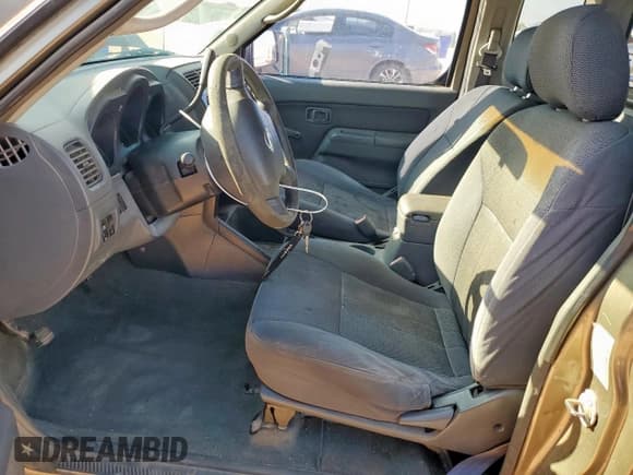 ✅ 2002 Nissan Frontier XE • VIN: 1N6DD26S32C367371 • Лот: 69590665. Опубликован ранее на Copart с пробегом Не указан. Бесплатный доступ к архиву аукционных продаж из США и подробный отчёт об истории автомобиля на DreamBid. Изображение 7.