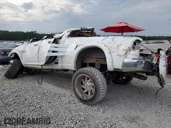 ✅ 2014 Ram 2500 SLT • VIN: 3C6UR5DL7EG138296 • Lot: 68896155. Wystawiony na Copart z przebiegiem Nie podano. Bezpłatny archiwum sprzedaży aukcyjnych z USA i szczegółowy raport historii pojazdu na DreamBid. Zdjęcie 2.