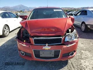 ✅ 2011 Chevrolet Aveo 2LT • VIN: KL1TG6DE6BB132163 • Lot: 86895255. Wystawiony na Copart z przebiegiem 74 542 mil. Bezpłatny archiwum sprzedaży aukcyjnych z USA i szczegółowy raport historii pojazdu na DreamBid. Zdjęcie 5.