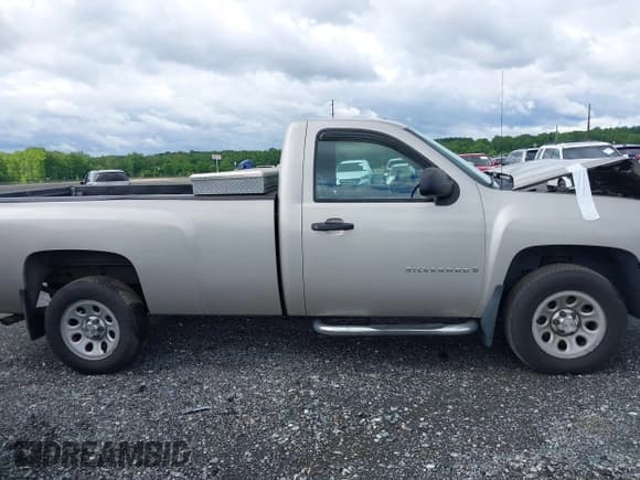 ✅ 2007 Chevrolet Silverado 1500 Work Truck • VIN: 1GCEC14C57E548063 • Лот: 42214003. Опубликован ранее на IAAI с пробегом 130 658 миль. Бесплатный доступ к архиву аукционных продаж из США и подробный отчёт об истории автомобиля на DreamBid. Изображение 13.