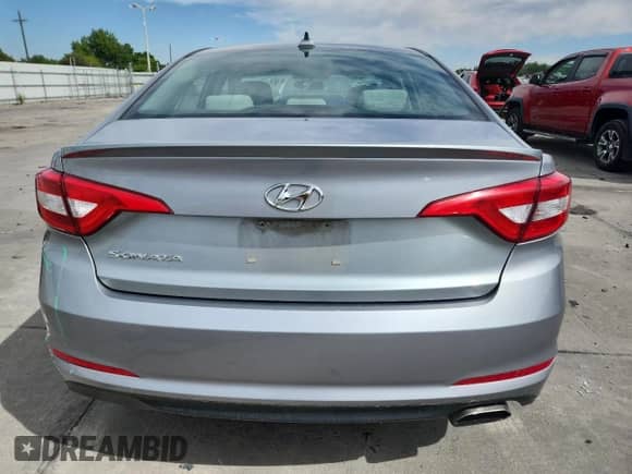 2016 Hyundai Sonata 2.4L z VIN 5NPE24AF1GH397645, wystawiony jako Copart lot #80271905 z przebiegiem 134 802 mil mil oraz Szkoda całkowita • Salvage title. Historia ofert i sprzedaży dostępna na DreamBid. Obrazek 6.
