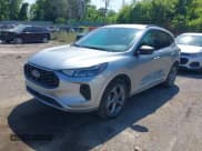 ✅ 2024 Ford Escape ST-Line • VIN: 1FMCU9MN1RUB32553 • Lot: 42800529. Wystawiony na IAAI z przebiegiem 29 437 mil. Bezpłatny archiwum sprzedaży aukcyjnych z USA i szczegółowy raport historii pojazdu na DreamBid. Zdjęcie 2.