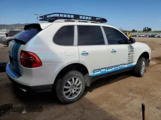 ✅ 2008 Porsche Cayenne • VIN: WP1AA29P78LA13253 • Lot: 71544584. Wystawiony na Copart z przebiegiem 193 032 mil. Bezpłatny archiwum sprzedaży aukcyjnych z USA i szczegółowy raport historii pojazdu na DreamBid. Zdjęcie 3.