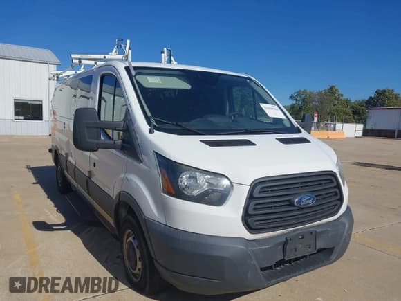 ✅ 2017 Ford Transit • VIN: 1FTYE9ZM2HKA02833 • Lot: 43428580. Wystawiony na IAAI z przebiegiem 186 760 mil. Bezpłatny archiwum sprzedaży aukcyjnych z USA i szczegółowy raport historii pojazdu na DreamBid. Zdjęcie 1.