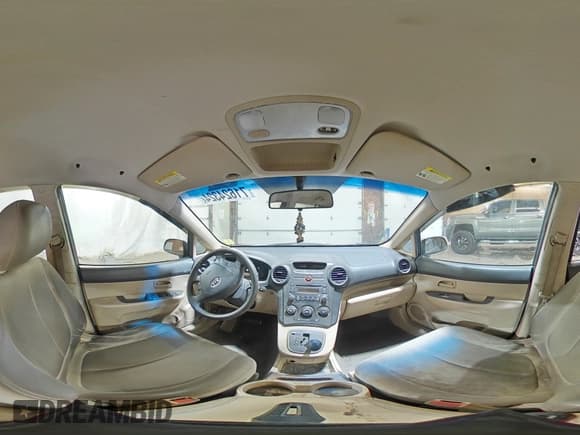 ✅ 2008 Kia Rondo LX • VIN: KNAFG526987124689 • Лот: 71624324. Опубликован ранее на Copart с пробегом 157 291 миль. Бесплатный доступ к архиву аукционных продаж из США и подробный отчёт об истории автомобиля на DreamBid. Изображение 13.