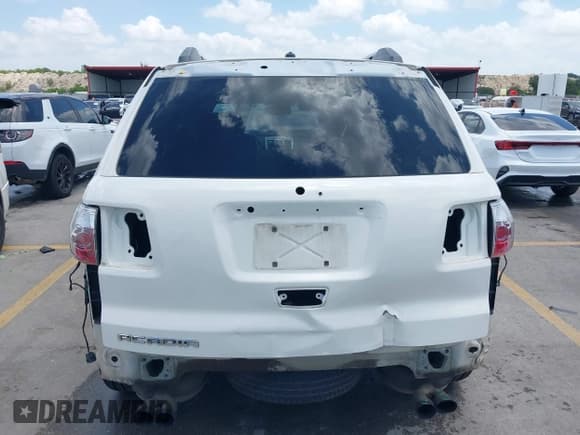 ✅ 2012 GMC Acadia SLT2 • VIN: 1GKKVSED8CJ115546 • Lot: 42564612. Listed on IAAI with 225,927 mi. Free auction sales archive from the USA and detailed vehicle history report at DreamBid. Image 17.