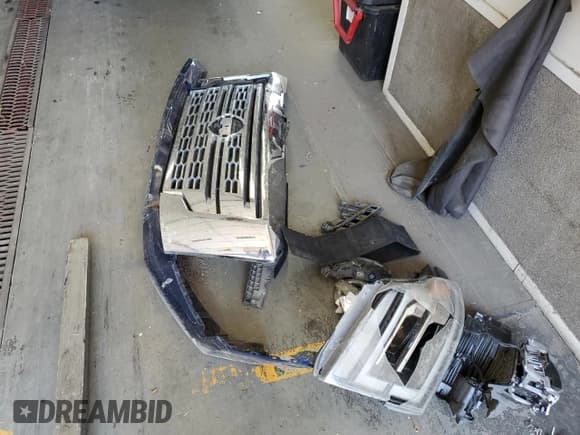 ✅ 2021 Nissan Titan SL • VIN: 1N6AA1ED1MN514920 • Lot: 64699475. Listed on Copart with 71,975 mi. Free auction sales archive from the USA and detailed vehicle history report at DreamBid. Image 12.