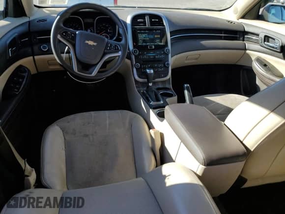 ✅ 2014 Chevrolet Malibu LT • VIN: 1G11C5SL4EF118470 • Лот: 91427215. Опубликован ранее на Copart с пробегом 212 290 миль. Бесплатный доступ к архиву аукционных продаж из США и подробный отчёт об истории автомобиля на DreamBid. Изображение 8.