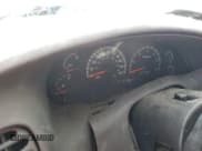 ✅ 2000 Ford F-150 XL • VIN: 1FTRX18L3YKA63763 • Lot: 91619515. Wystawiony na Copart z przebiegiem Nie podano. Bezpłatny archiwum sprzedaży aukcyjnych z USA i szczegółowy raport historii pojazdu na DreamBid. Zdjęcie 9.