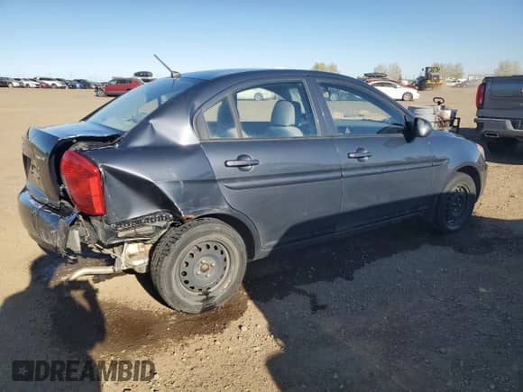 2010 Hyundai Accent GL z VIN KMHCN4BC7AU444981, wystawiony jako Copart lot #73704734 z przebiegiem 188 622 mil mil oraz Szkoda całkowita • Salvage title. Historia ofert i sprzedaży dostępna na DreamBid. Obrazek 3.