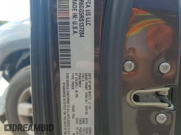 2024 Ram 1500 SLT z VIN 1C6RR6GG5RS137284, wystawiony jako Copart lot #84012535 z przebiegiem 46 110 mil mil oraz Czysty tytuł • Clean title. Historia ofert i sprzedaży dostępna na DreamBid. Obrazek 12.