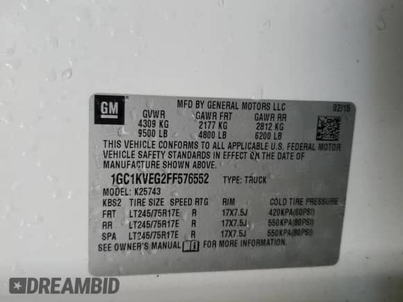 2015 Chevrolet Silverado 2500HD LT z VIN 1GC1KVEG2FF576552, wystawiony jako Copart lot #84027335 z przebiegiem 203 662 mil mil oraz Szkoda całkowita • Salvage title. Historia ofert i sprzedaży dostępna na DreamBid. Obrazek 12.