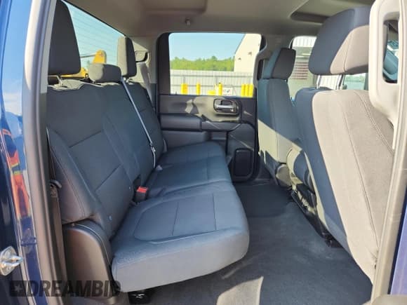 ✅ 2020 Chevrolet Silverado 2500HD Custom • VIN: 1GC4YME71LF309033 • Лот: 80060175. Опубликован ранее на Copart с пробегом 74 449 миль. Бесплатный доступ к архиву аукционных продаж из США и подробный отчёт об истории автомобиля на DreamBid. Изображение 10.