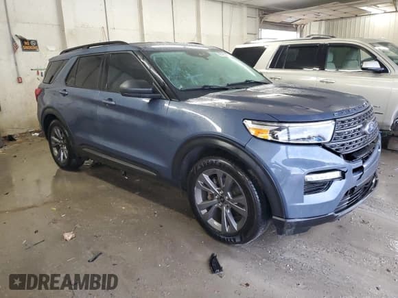 ✅ 2021 Ford Explorer XLT • VIN: 1FMSK7DH3MGA77773 • Lot: 90429055. Wystawiony na Copart z przebiegiem 106 467 mil. Bezpłatny archiwum sprzedaży aukcyjnych z USA i szczegółowy raport historii pojazdu na DreamBid. Zdjęcie 4.