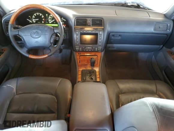 ✅ 1998 Lexus LS 400 • VIN: JT8BH28F1W0120936 • Лот: 77228464. Опубликован ранее на Copart с пробегом 274 013 миль. Бесплатный доступ к архиву аукционных продаж из США и подробный отчёт об истории автомобиля на DreamBid. Изображение 8.