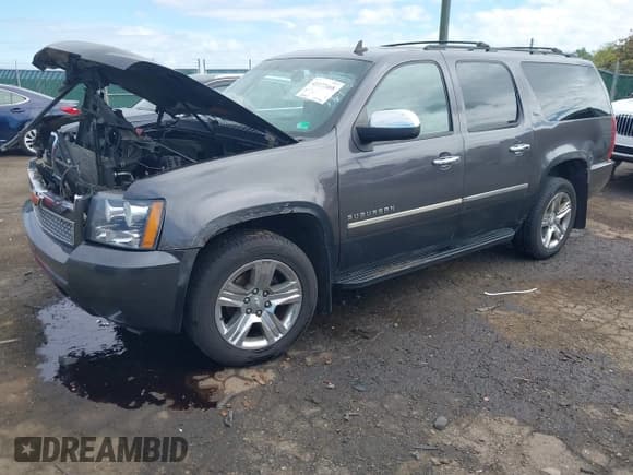 ✅ 2011 Chevrolet Suburban LTZ • VIN: 1GNSKKE38BR169495 • Lot: 43372468. Listed on IAAI with 119,937 mi. Free auction sales archive from the USA and detailed vehicle history report at DreamBid. Image 2.