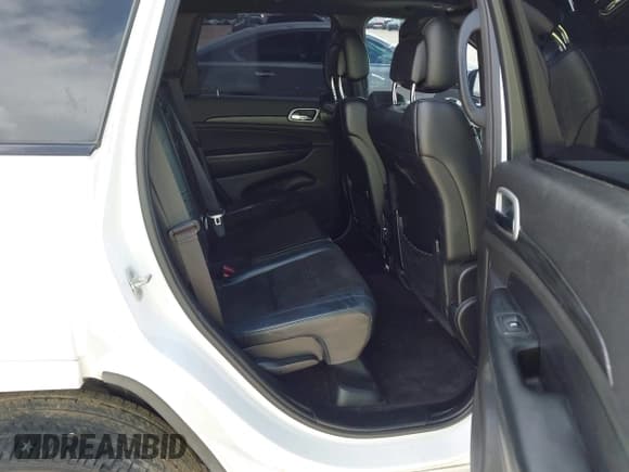✅ 2019 Jeep Grand Cherokee Upland • VIN: 1C4RJEAG6KC572544 • Lot: 42406999. Listed on IAAI with 98,555 mi. Free auction sales archive from the USA and detailed vehicle history report at DreamBid. Image 8.