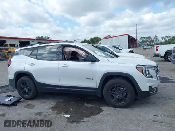✅ 2024 GMC Terrain AT4 • VIN: 3GKALYEG4RL380612 • Lot: 41579408. Listed on IAAI with 9,739 mi. Free auction sales archive from the USA and detailed vehicle history report at DreamBid. Image 13.