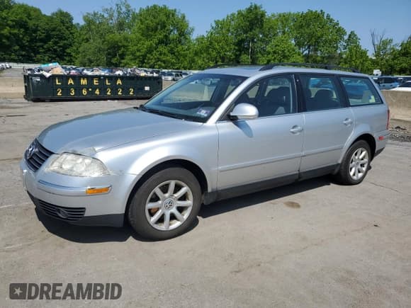 ✅ 2004 Volkswagen Passat GLS • VIN: WVWVD63B54E342658 • Lot: 59256635. Listed on Copart with 73,840 mi. Free auction sales archive from the USA and detailed vehicle history report at DreamBid. Image 1.