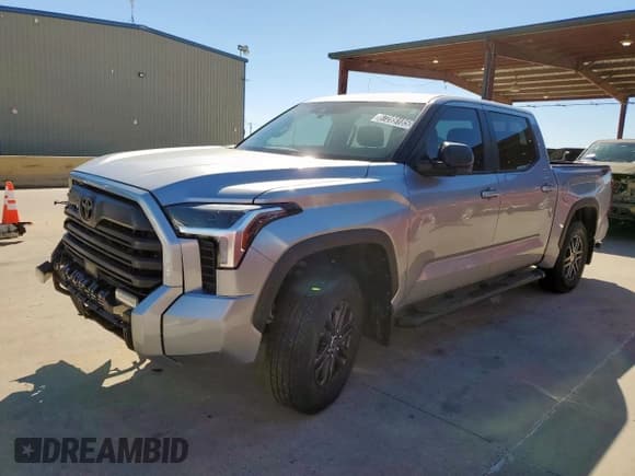 ✅ 2024 Toyota Tundra SR5 • VIN: 5TFLA5ABXRX037908 • Lot: 87289185. Listed on Copart with 25,939 mi. Free auction sales archive from the USA and detailed vehicle history report at DreamBid. Image 1.