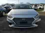 2019 Hyundai Accent SE z VIN 3KPC24A32KE077681, wystawiony jako Copart lot #80588843 z przebiegiem 74 222 mil mil oraz . Historia ofert i sprzedaży dostępna na DreamBid. Obrazek 5.