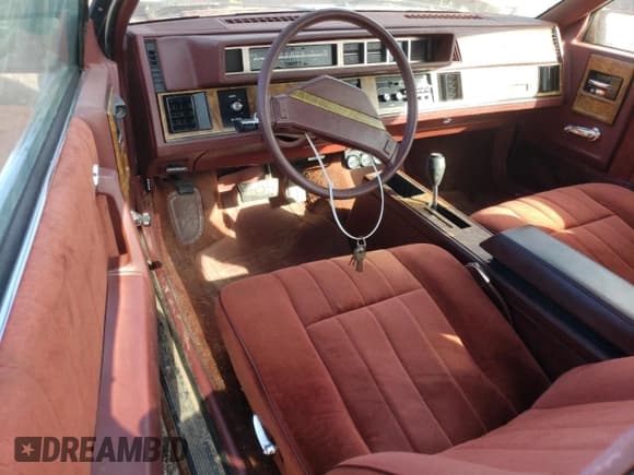 ✅ 1982 Chevrolet Celebrity • VIN: 1G1AW27RXCG123019 • Лот: 77016544. Опубликован ранее на Copart с пробегом 57 150 миль. Бесплатный доступ к архиву аукционных продаж из США и подробный отчёт об истории автомобиля на DreamBid. Изображение 8.