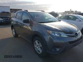 ✅ 2015 Toyota RAV4 LE • VIN: JTMBFREV7FJ031703 • Lot: 43613721. Listed on IAAI with 137,243 mi. Free auction sales archive from the USA and detailed vehicle history report at DreamBid. Image 1.