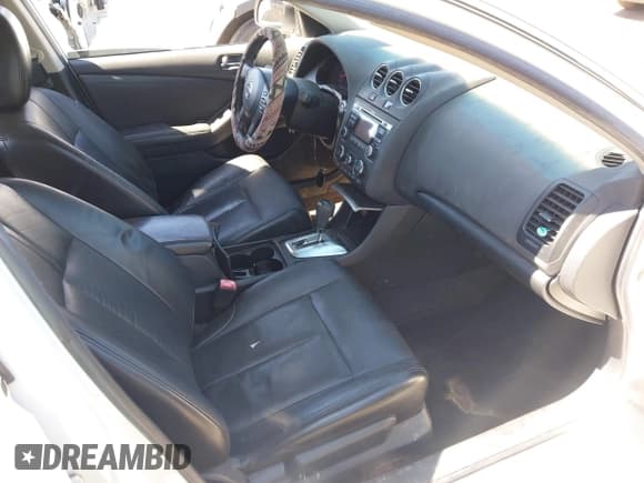 ✅ 2010 Nissan Altima SR • VIN: 1N4BL2AP3AN567031 • Lot: 42324108. Listed on IAAI with 179,978 mi. Free auction sales archive from the USA and detailed vehicle history report at DreamBid. Image 5.