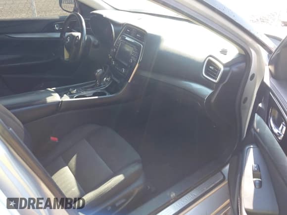 ✅ 2016 Nissan Maxima SR • VIN: 1N4AA6AP7GC425567 • Lot: 43237989. Listed on IAAI with 153,848 mi. Free auction sales archive from the USA and detailed vehicle history report at DreamBid. Image 5.