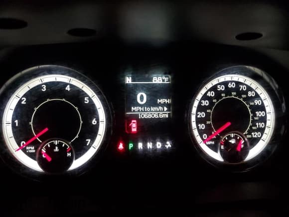 ✅ 2019 Ram 1500 SLT • VIN: 1C6RR6TT7KS650495 • Lot: 90358865. Listed on Copart with 106,806 mi. Free auction sales archive from the USA and detailed vehicle history report at DreamBid. Image 9.