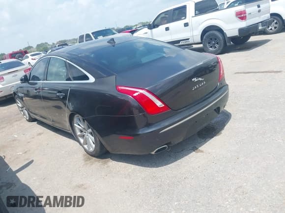 ✅ 2013 Jaguar XJ • VIN: SAJWA1C77D8V44610 • Лот: 42150382. Опубликован ранее на IAAI с пробегом Не указан. Бесплатный доступ к архиву аукционных продаж из США и подробный отчёт об истории автомобиля на DreamBid. Изображение 3.