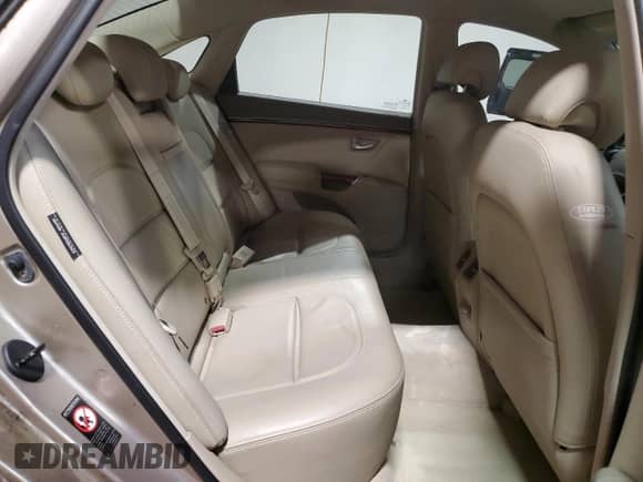 2006 Hyundai Azera SE с VIN KMHFC46F96A051743, выставлен на аукционе Copart как лот 50220485 с пробегом 80 834 миль миль и Списание • Salvage title. История ставок и продаж доступна на DreamBid. Изображение 10.