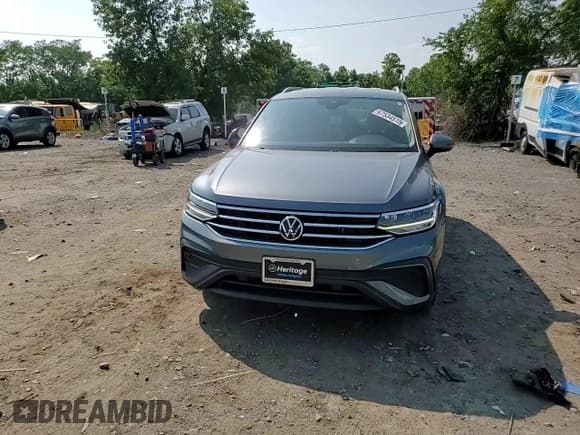 ✅ 2022 Volkswagen Tiguan SE • VIN: 3VV2B7AX3NM081119 • Lot: 67534515. Wystawiony na Copart z przebiegiem 60 174 mil. Bezpłatny archiwum sprzedaży aukcyjnych z USA i szczegółowy raport historii pojazdu na DreamBid. Zdjęcie 14.