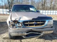 ✅ 1998 Ford Explorer XL • VIN: 1FMZU32X6WUC61508 • Лот: 41501015. Опубликован ранее на IAAI с пробегом 240 310 миль. Бесплатный доступ к архиву аукционных продаж из США и подробный отчёт об истории автомобиля на DreamBid. Изображение 6.