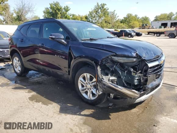 2020 Chevrolet Blazer LT z VIN 3GNKBBRA8LS616883, wystawiony jako Copart lot #71817144 z przebiegiem 76 621 mil mil oraz Szkoda całkowita • Salvage title. Historia ofert i sprzedaży dostępna na DreamBid. Obrazek 4.